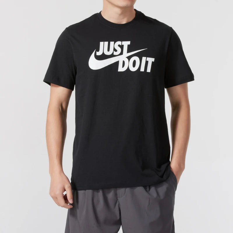 Nike Men's Tee Just Do It Swoosh Short-Sleeved Comfortable, Breathable and Trendy T-Shirt